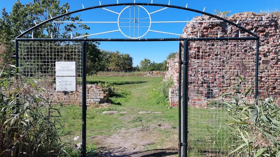 Burgruine GLAMBECK Denkmal, Fehmarn, Germany, Germany